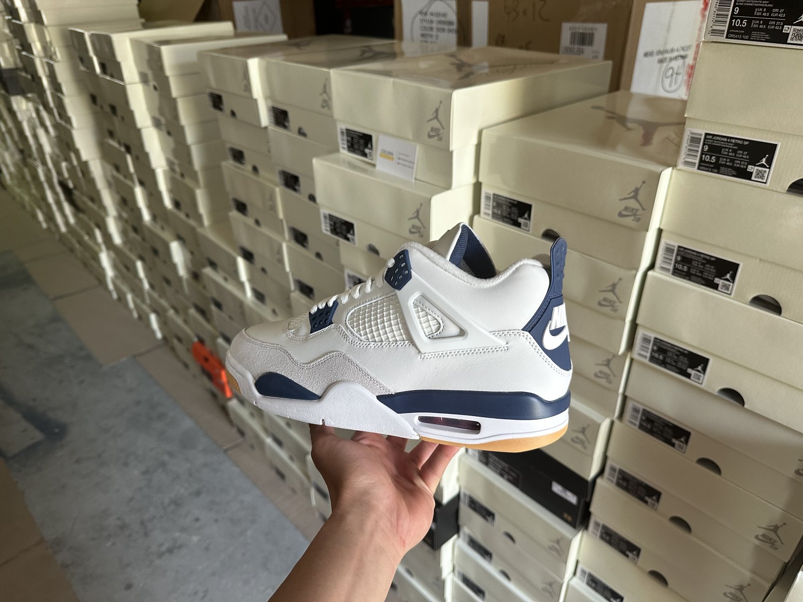 Successful Bulk Shipment of Air Jordan 4 SB 'Navy' (DR5415-100)