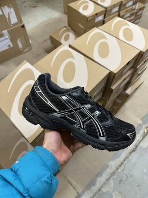 ASICS Gel-1130 'Black Pure Silver' - A top ASICS colorway for men